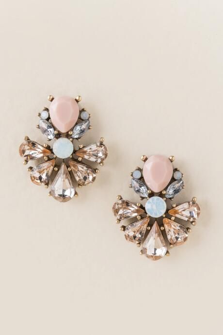 Zoe Flower Stud Earrings - Blush | Francesca’s Collections
