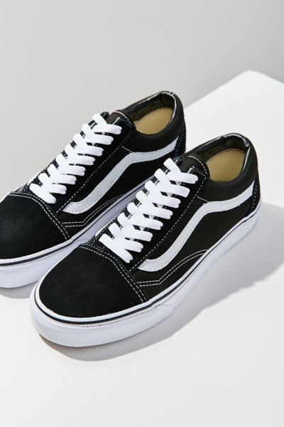 Vans Old Skool Original Women's Sneaker - Black 6 at Urban Outfitters | Urban Outfitters (US and RoW)