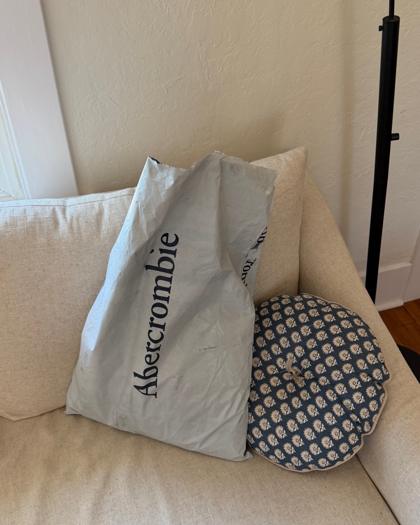 Recent Abercrombie order and a few other favorites I’m eyeing!!