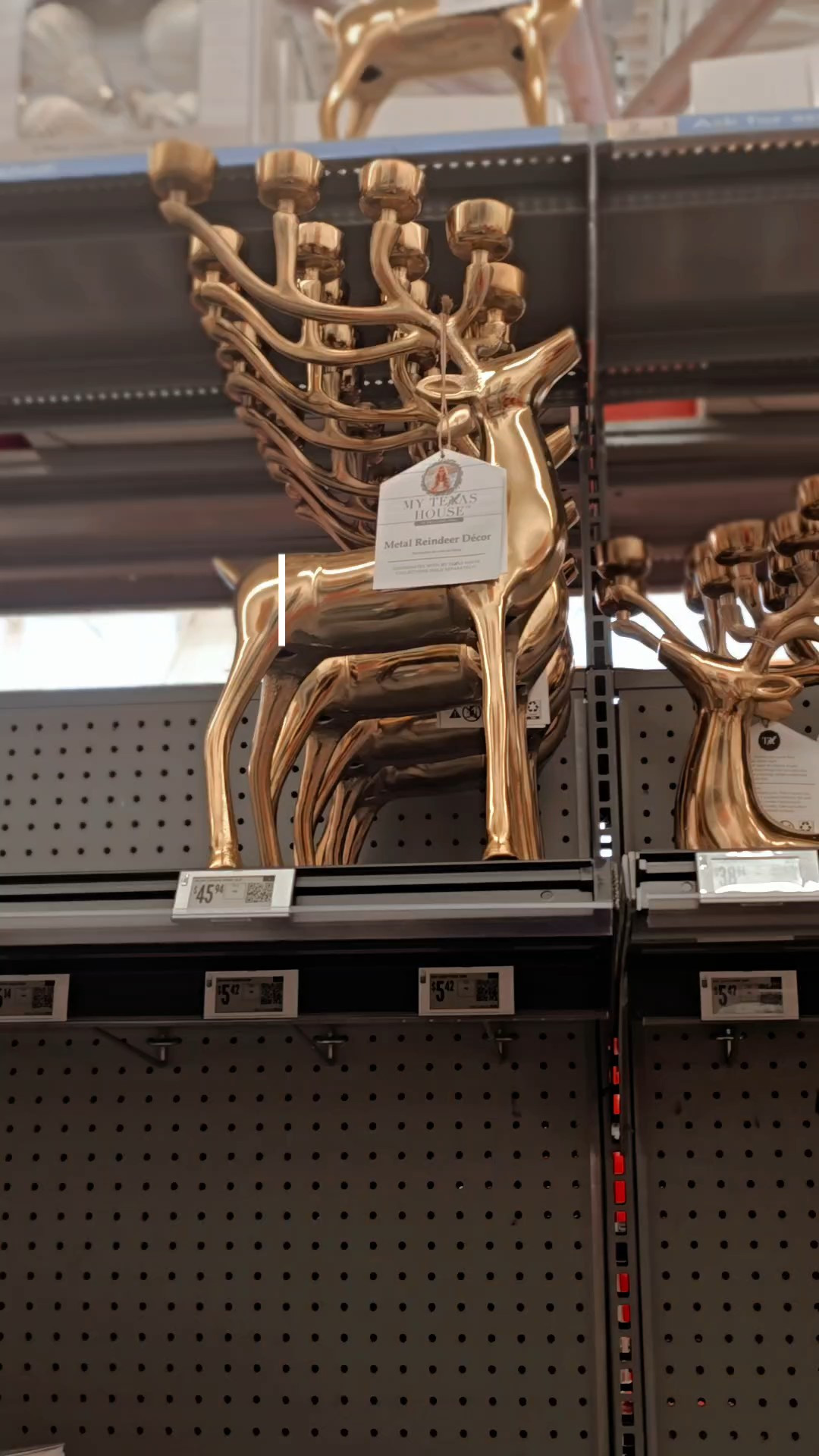  Christmas decor run at Walmart! Linking all my favorite budget-friendly holiday finds — ornaments, garland, wreaths, cozy throws plus more.Everything is in stock and so affordable!#WalmartFinds #ChristmasDecor

#LTKHoliday #LTKFindsUnder100 #LTKHome