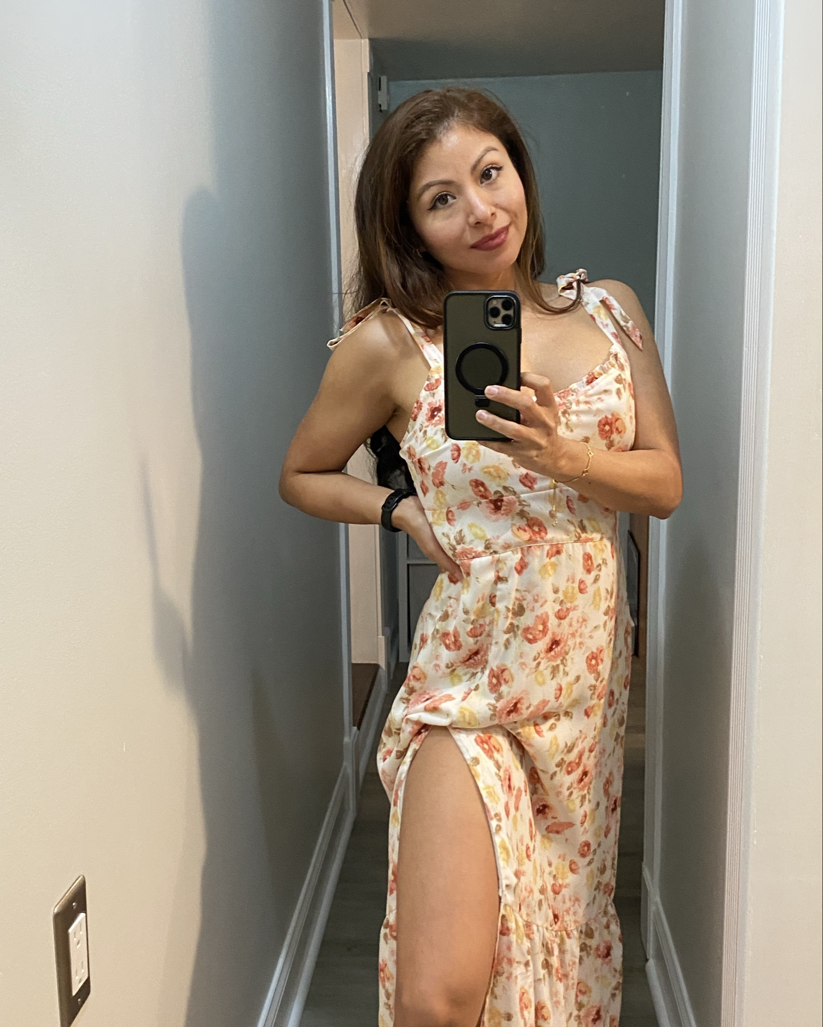 Easter Sunday vibes in full bloom!
Feeling fresh, feminine, and grateful today in this floral maxi dress. Perfect for celebrating love, new beginnings, and all the little blessings.
How are you celebrating Easter this year?

#EasterOOTD #SpringStyle #FloralDress #SundayVibes #SelfLove #SoftFeminineStyle #fitmami


#LTKSeasonal #LTKStyleTip #LTKFamily