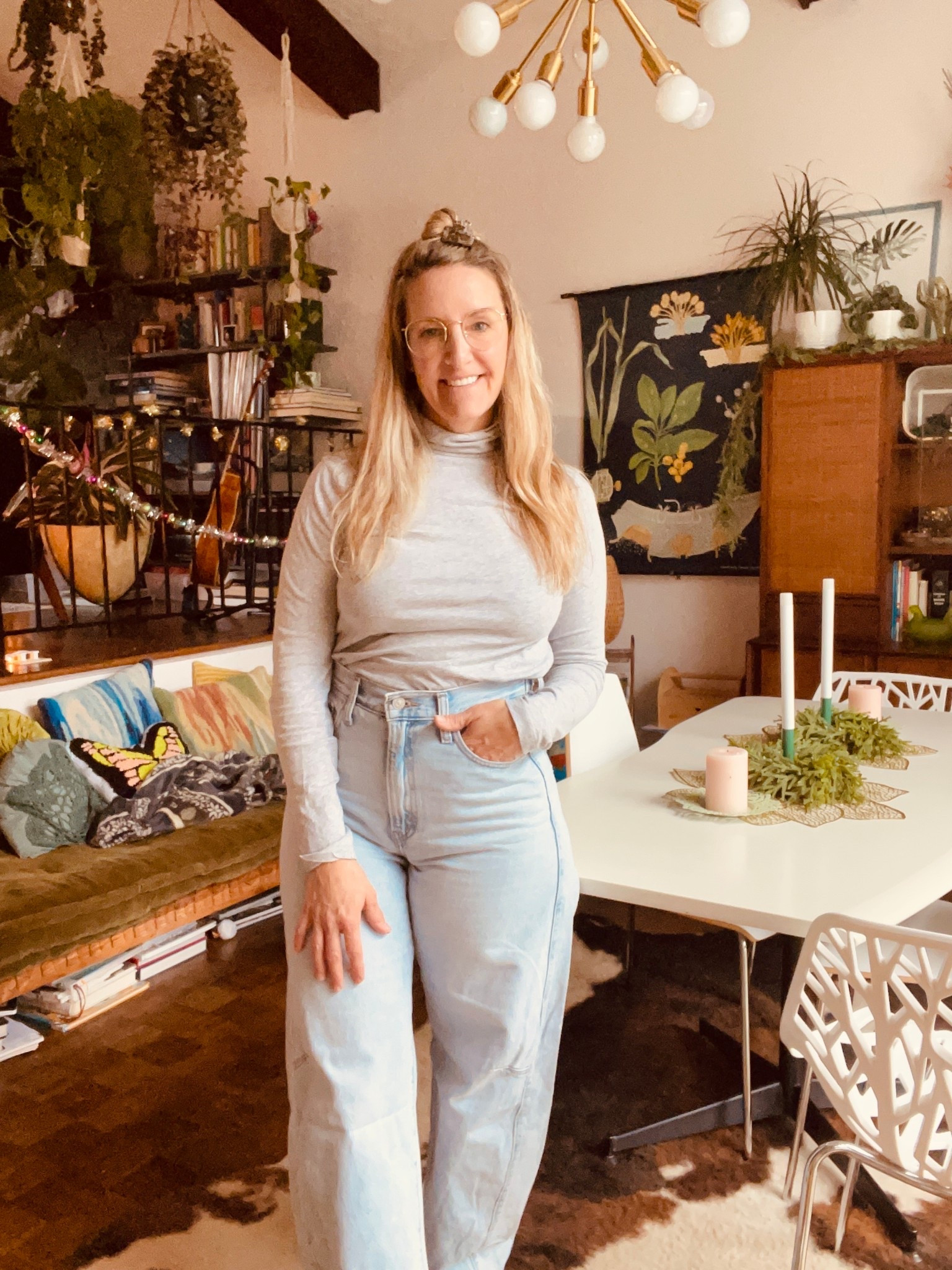 These jeans are the ultimate Jean for the season , baggy and trendy but tight in all the right spots . So Flattering for the hour Glass figure . I would prefer a 29 length  as I think shorter pants at so in and you can wear it with more types of shoes they are sold out now but these are a 31 length and they great! These jeans are only a little over $40 today ! I want every color ! They are the closest to my high baggy jean shorts from Levi’s which are
My dream shorts .. these also have a snap adjustment on the side to tighten or loosen .. and they say mid rise but if you have a tiny waist and big hips like me they ride high which I love ! 

#LTKOver40 #LTKmomlife #LTKCyberWeek