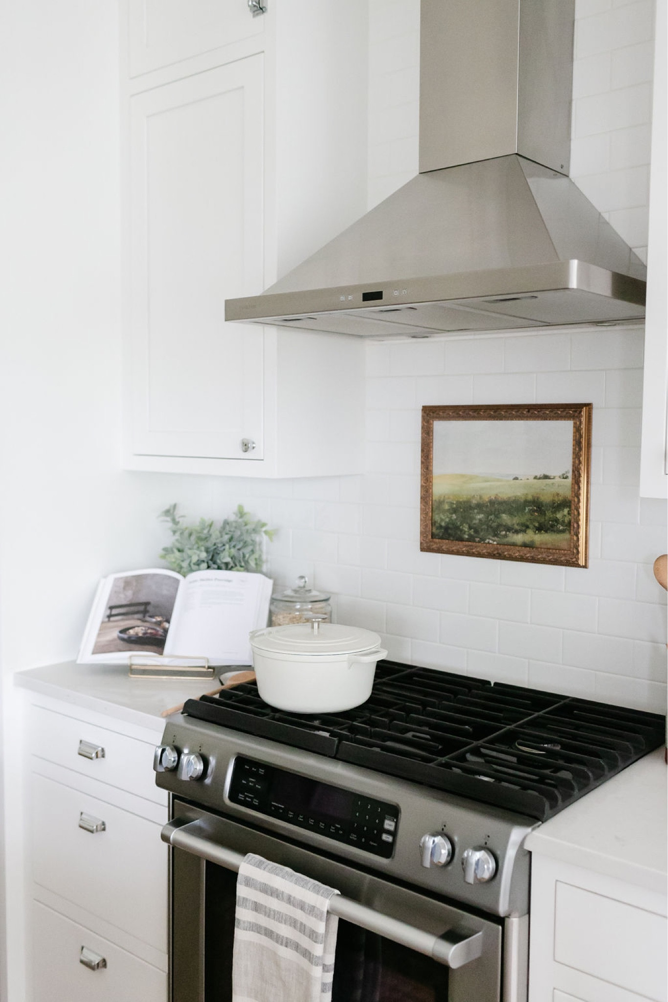 I love using functional decor in my small kitchen!  

#LTKhome #LTKFind #LTKunder100