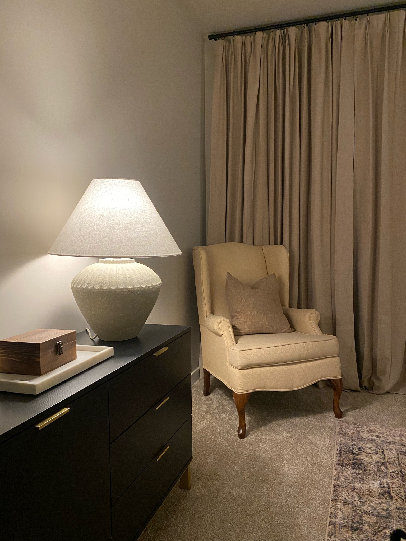 Bedroom accent corner styling 

#LTKHome