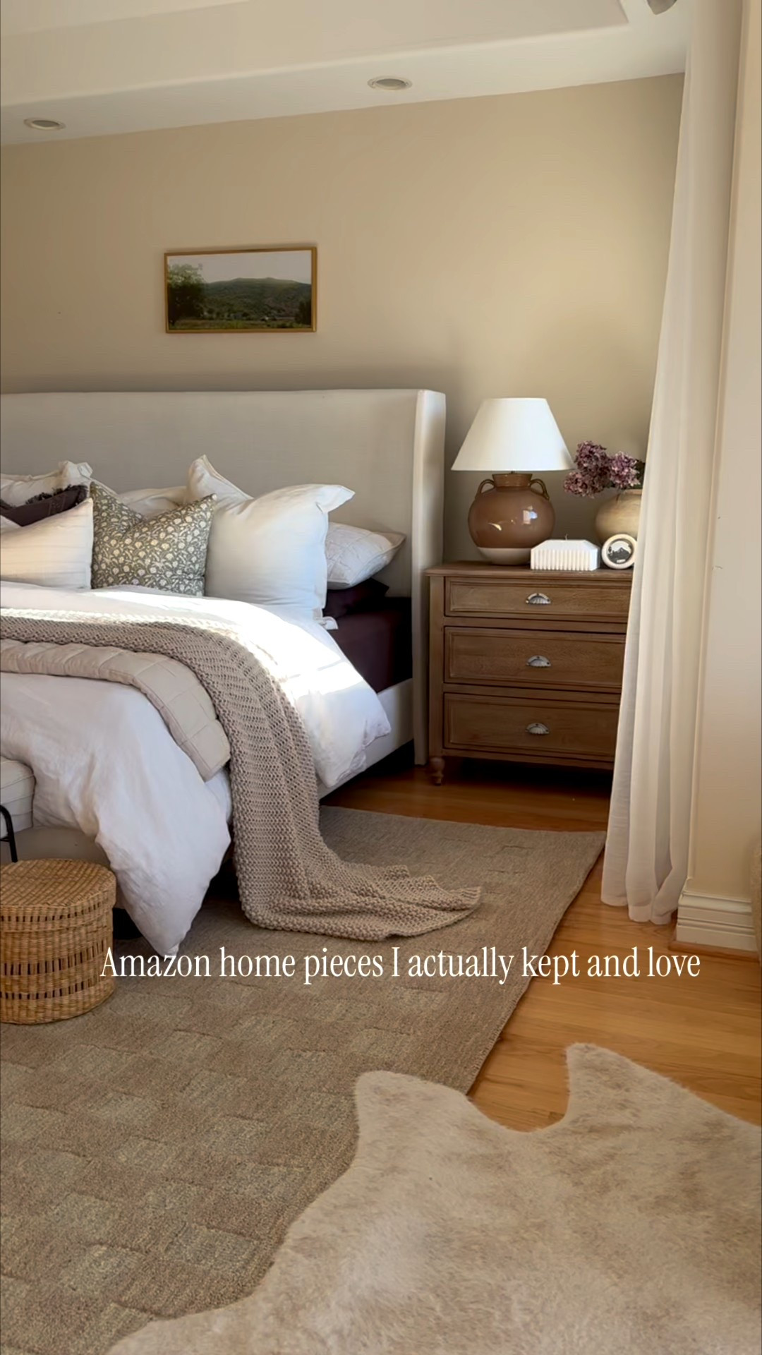 Amazon home pieces I actually kept and love 🤍
Every item in this space has held up beautifully and fits our home perfectly.
If you’re decorating on a budget but still want a cozy, elevated look — this is for you.

✨ All links are saved in my Amazon storefront
💾 Save this for later 

#LTKHome #LTKSeasonal #LTKSaleAlert