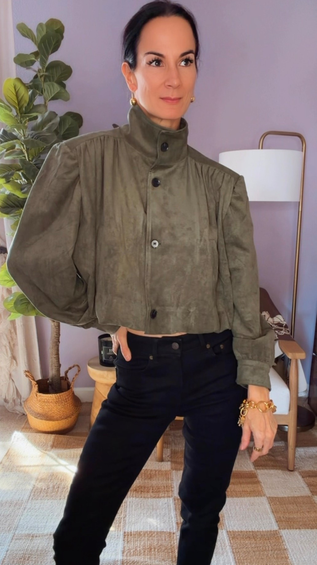 Effortless. Polished. On repeat. ⚡️
This is how I get dressed when I want zero fuss and all the impact.

Wearing XS top and 

#NicoleColeeStyle
#RutiStyle
#EffortlessChic
#ModernClassic
#StyledOnRepeat



#LTKdayinmylife #LTKootd #LTKgrwm