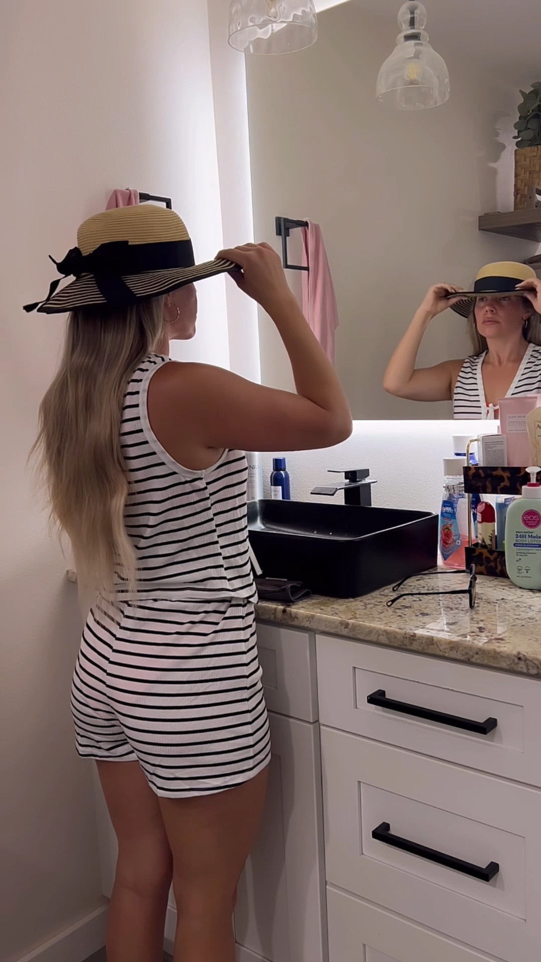 Boat day VLOG, day in the life with us, spend the day with us

#LTKvlog #LTKKids #LTKdayinmylife