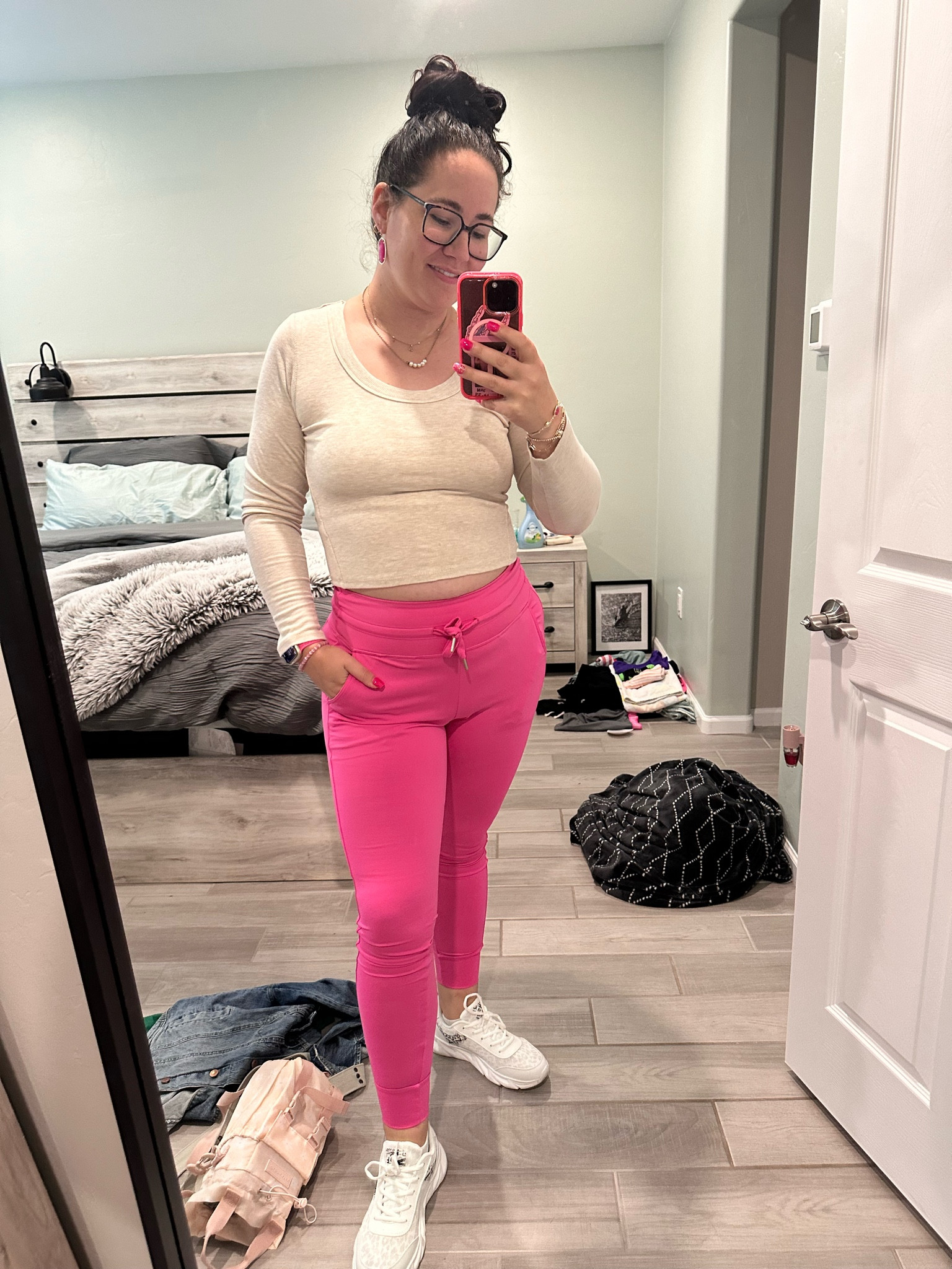 Loving these pink Halara joggers. I sized down to a L and I love them!

#LTKmidsize #LTKfindsunder50 #LTKstyletip