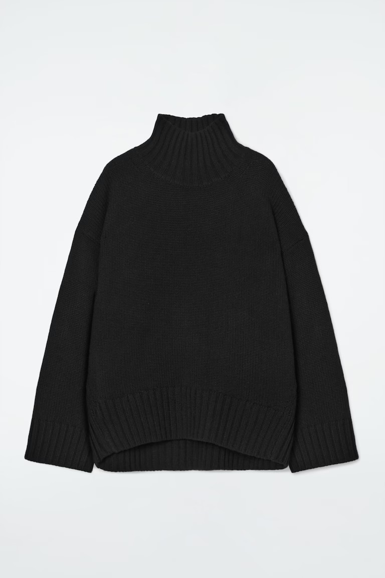 CHUNKY PURE CASHMERE TURTLENECK JUMPER - BLACK | COS (EU)