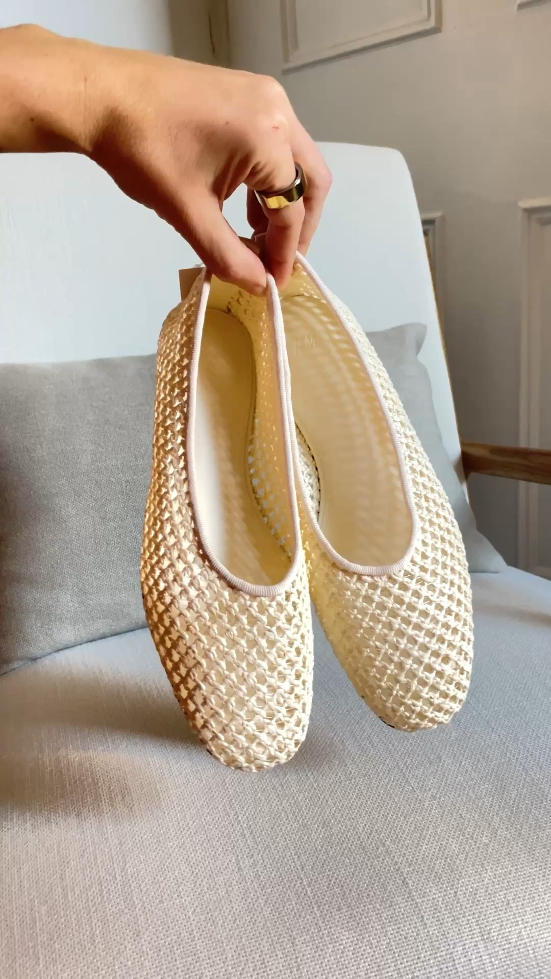 Ballet Pumps the perfect spring shoes 

#LTKspring #LTKshoes #LTKstyletip