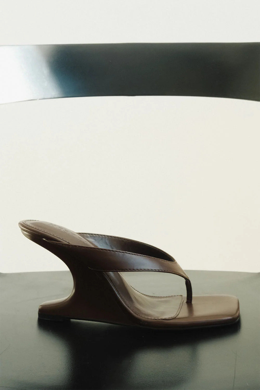Karman Curved Wedge Heel / Chocolate | MESHKI | 39 | MESHKI US
