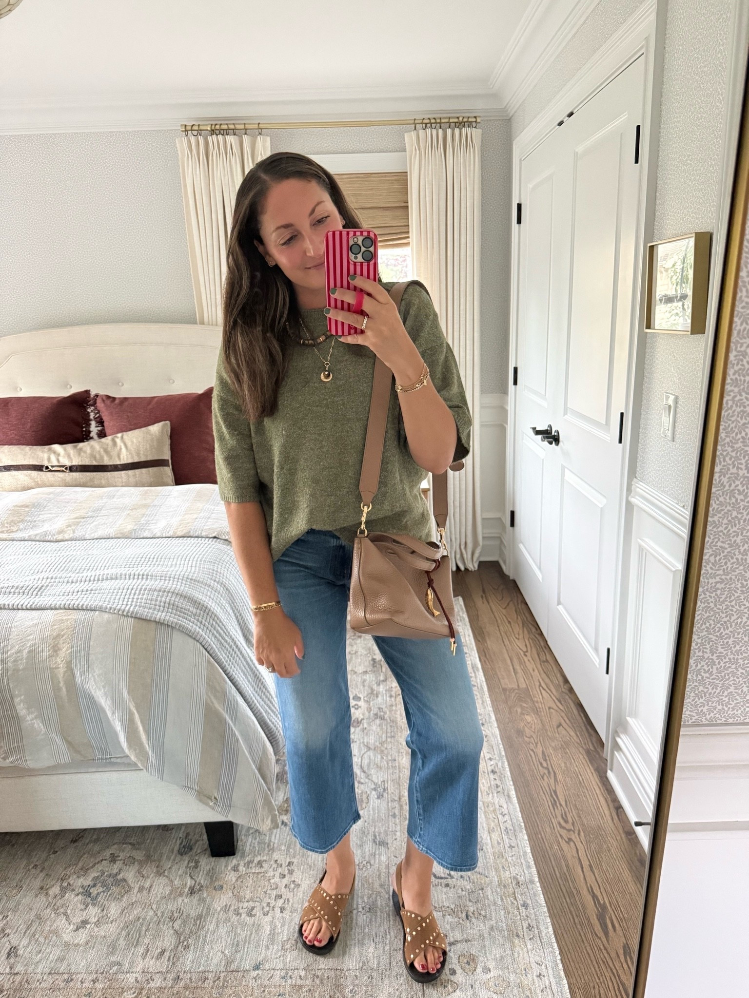 OOTD for back to school night! Mother jeans and my favorite sweater tee from Free People, necklaces from Baublebar and thus @Cuyana bag on repeat!!

#LTKootd #LTKmomlife #LTKdayinmylife