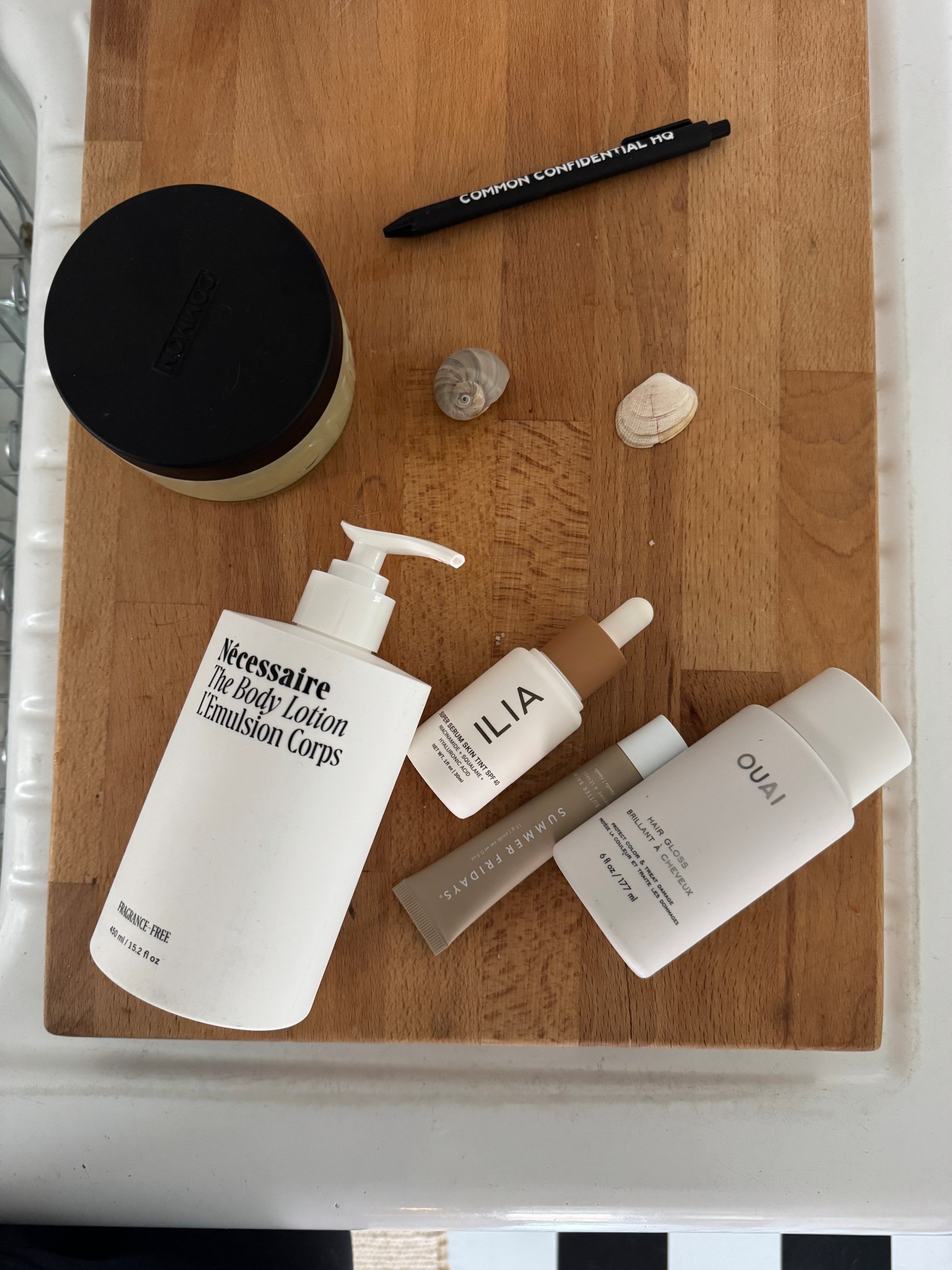 When all your favorites have the same aesthetic…featuring Common Confidential 

#LTKU #LTKStyleTip #LTKBeauty