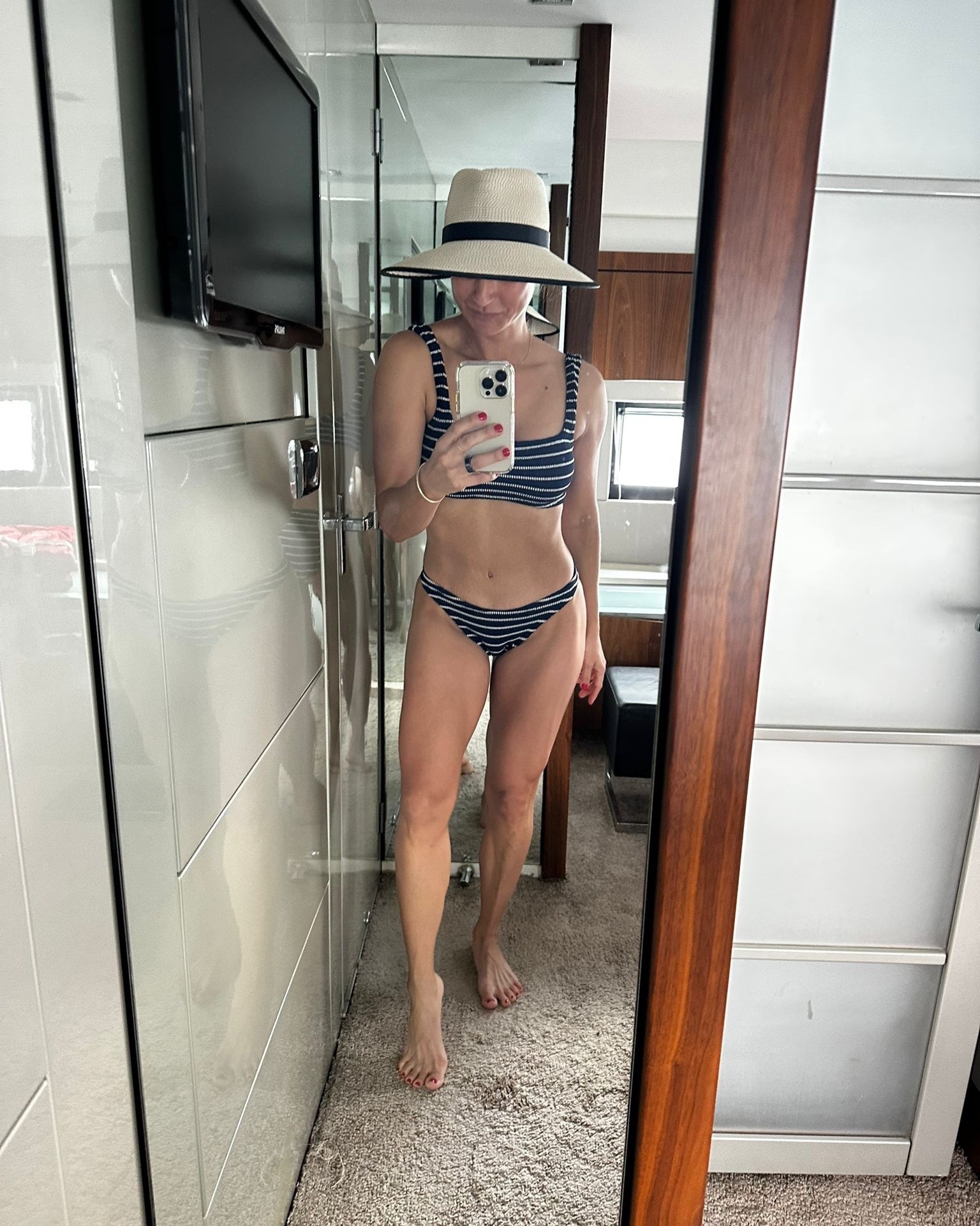 Ready to enjoy the beach with the FWTFL TOP Coach Team 🌊

#LTKtravel #LTKswim #LTKparties