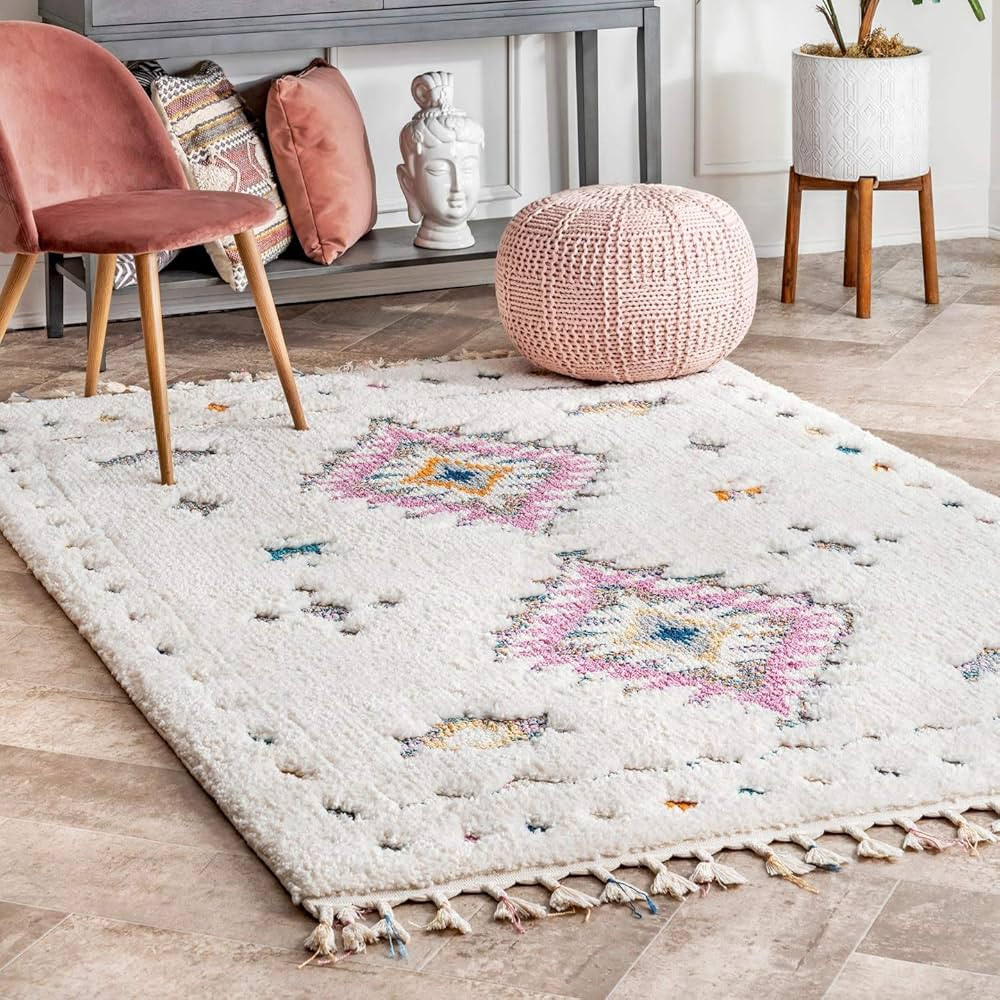 nuLOOM Jocelyn Tribal Shag Tasseled Area Rug, 6' Square, White | Amazon (US)