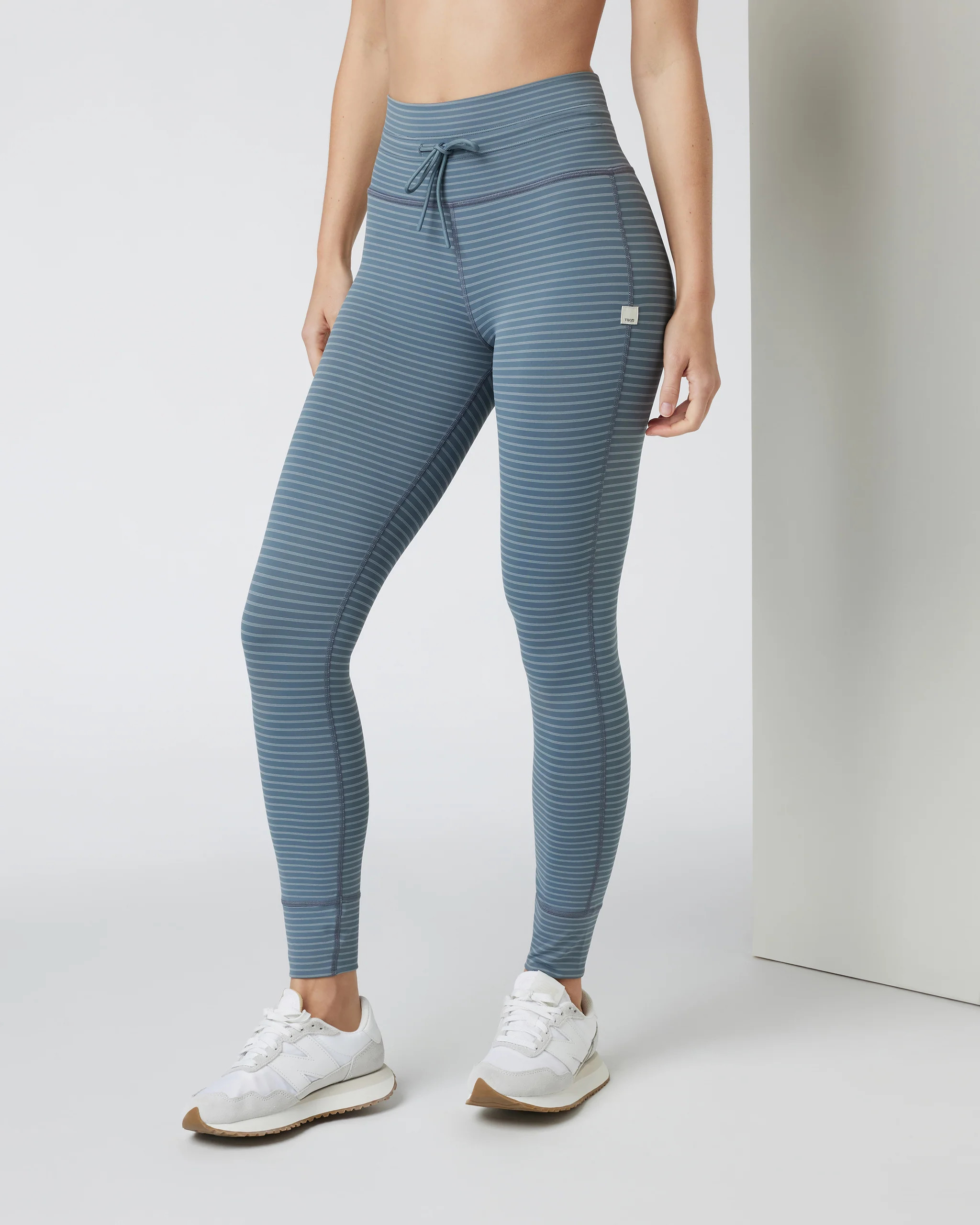 Stripe Daily Legging | Smoke Blue Stripe | Vuori | Vuori Clothing (US & Canada)