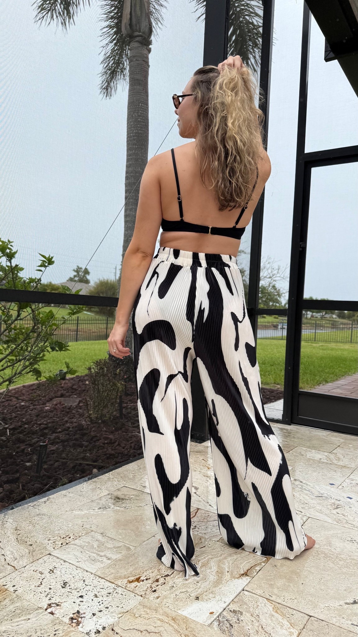 Vacation / resort vibes ~ flowy pants

#LTKTravel #LTKSwim #LTKootd