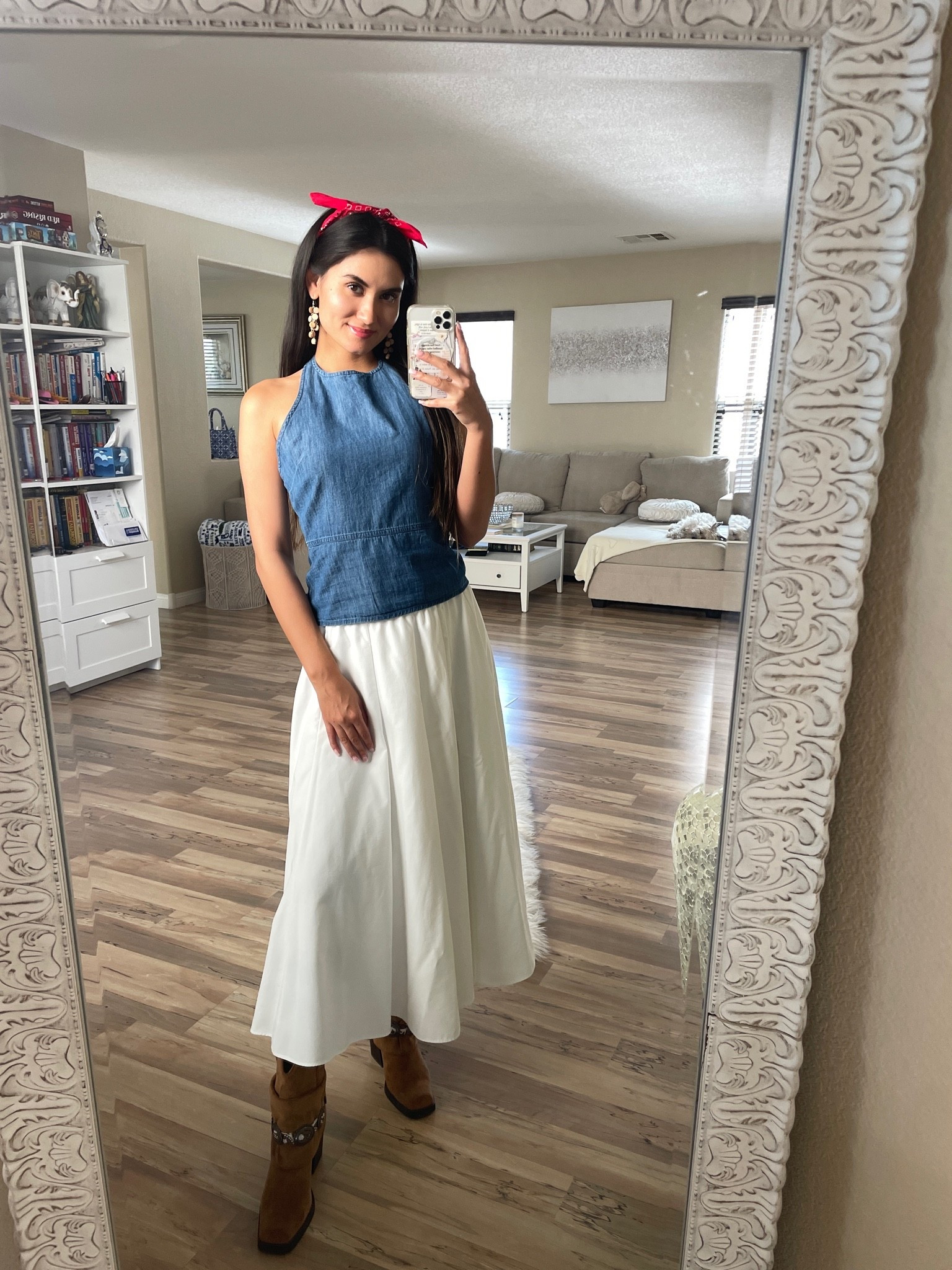 July 4th outfit idea🇺🇸
boots:steve madden


americana style, summer outfit, summee fashion, summer style, western wear, western style, western fashion