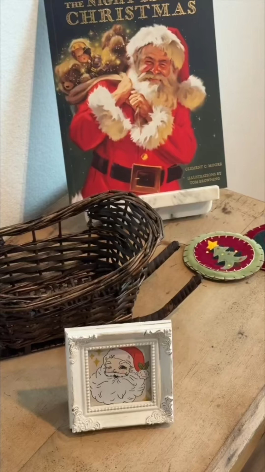 the softest santa from the letter vee, like he stepped out of a storybook page 🎅🏻🌲

#LTKFindsUnder100 #LTKHoliday #LTKSeasonal