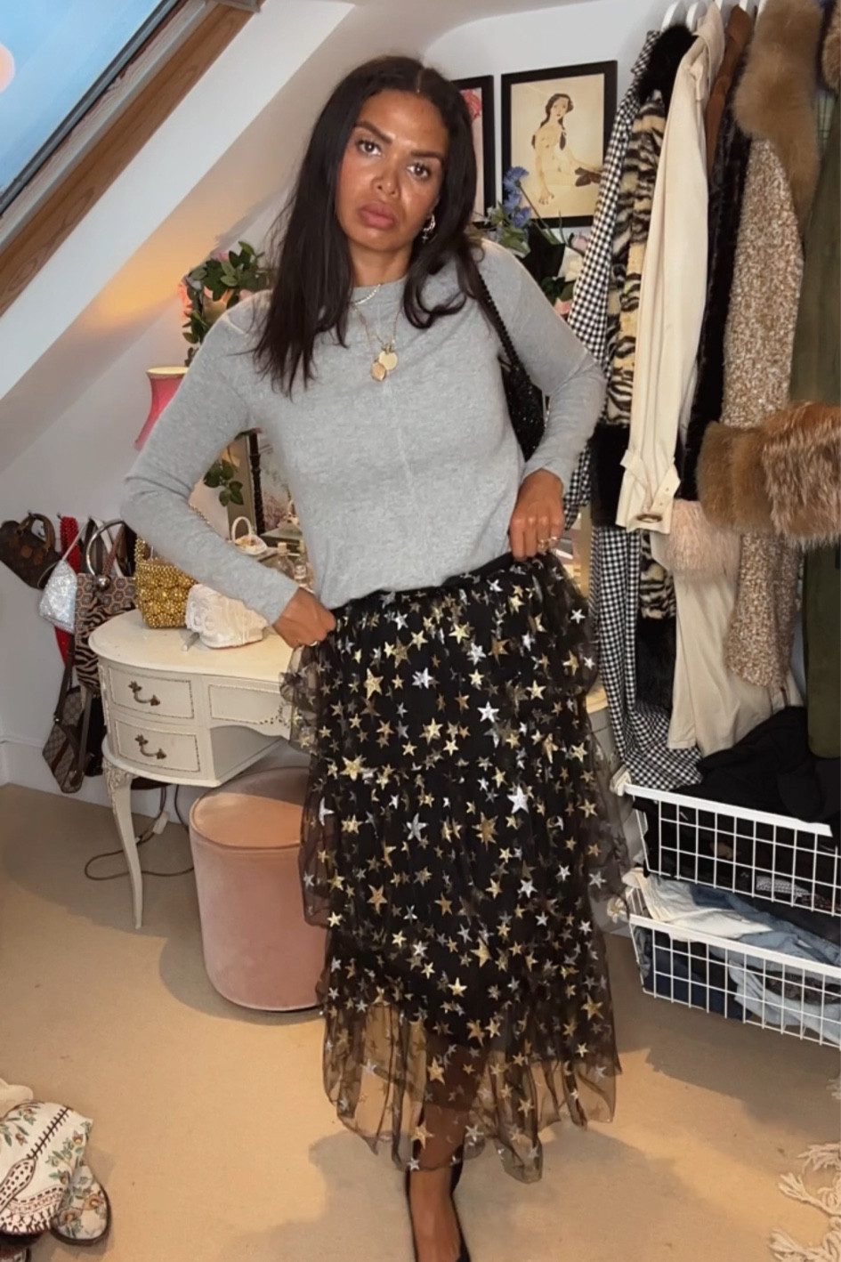 Tulle skirt, black tulle skirt, autumn outfits, cashmere sweater, cashmere jumper, midis skirt, 

#LTKHalloween #LTKSeasonal #LTKstyletip