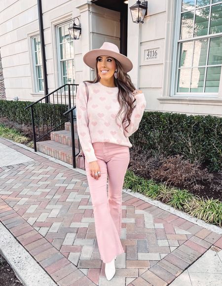 Mauve pink jeans ! Love these and the fit! Runs tts 
Use code: February20 

#LTKfindsunder100 #LTKSeasonal #LTKstyletip