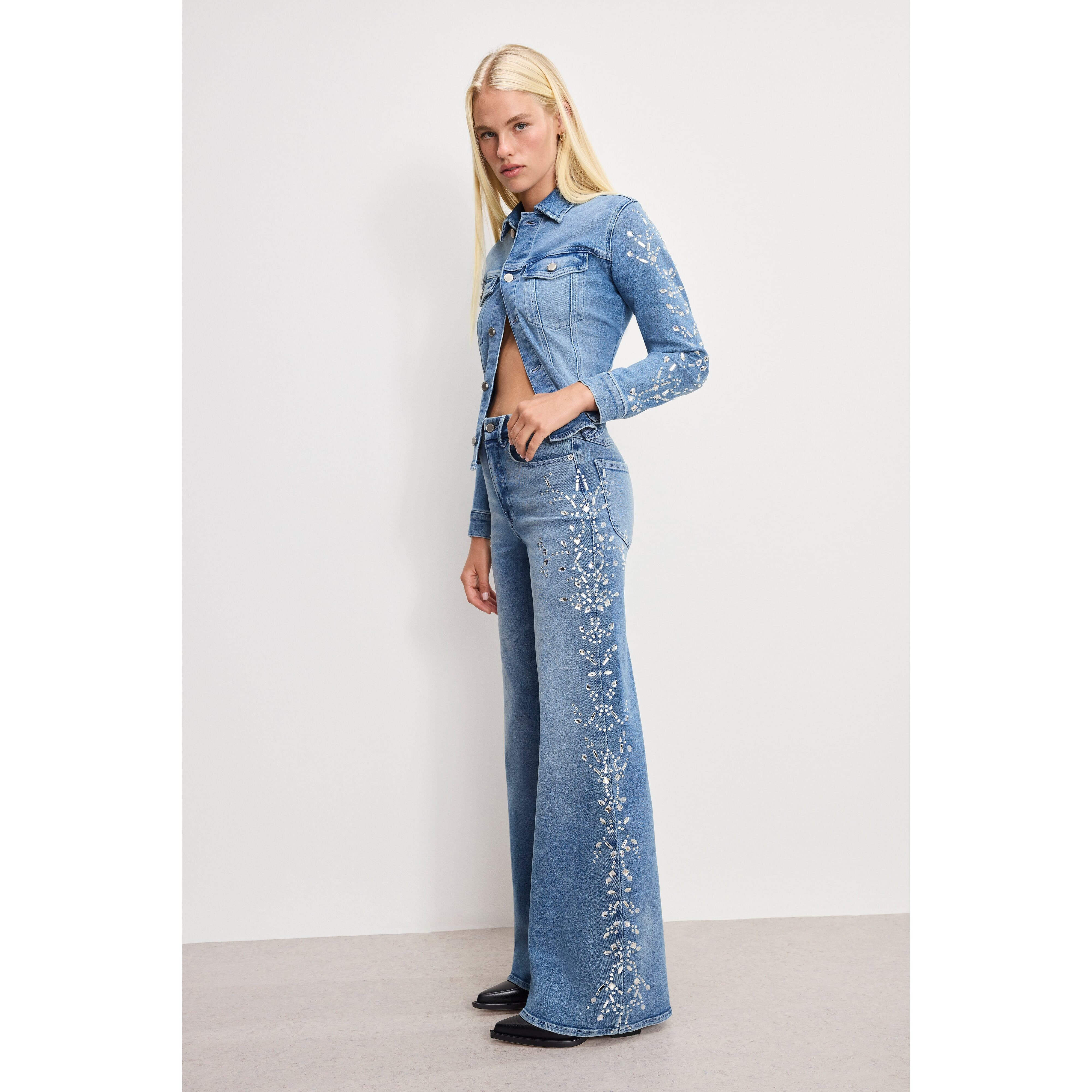 Women's Dolly Joleans Crystal Wide Jeans | Indigo, Size 10 | Good American by Khlo� Kardashian | Good American