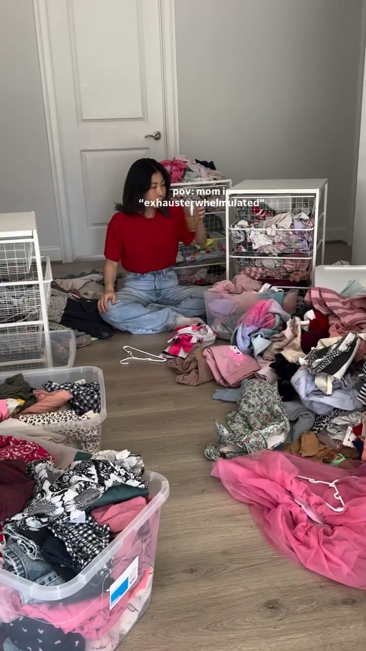 I did it, guys. Took out every single piece of clothing my 3 girls own — hand-me-downs, outgrown sizes, in-season, out-of-season… ALL of it.

5+ hours later and every bin is organized, relabeled, and ready for the seasons ahead. Also passed on 2 big bags of clothes to a friend + donated 3 bags of gently loved pieces. Nothing better than clearing space and blessing others too.

I tried to link as much as I could from this chaotic masterpiece. Comment “LINK” and I’ll send over most things I shared in this vid 🫶🏻