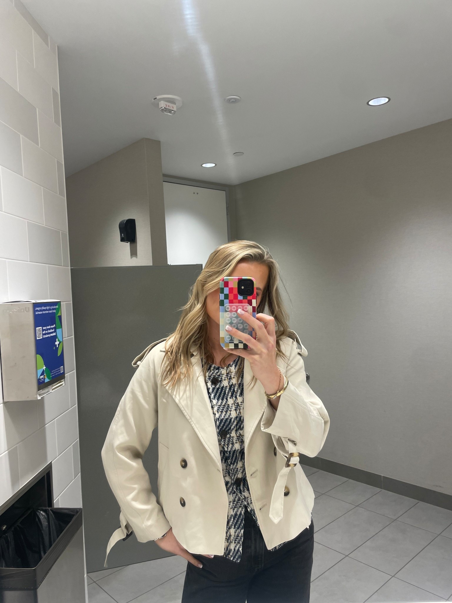 Layering pieces I’ll wear all spring: plaid vest, cropped trench, and my go-to Levi’s jeans that fit like a dream. Everything linked.

#LTKootd #LTKWorkwear