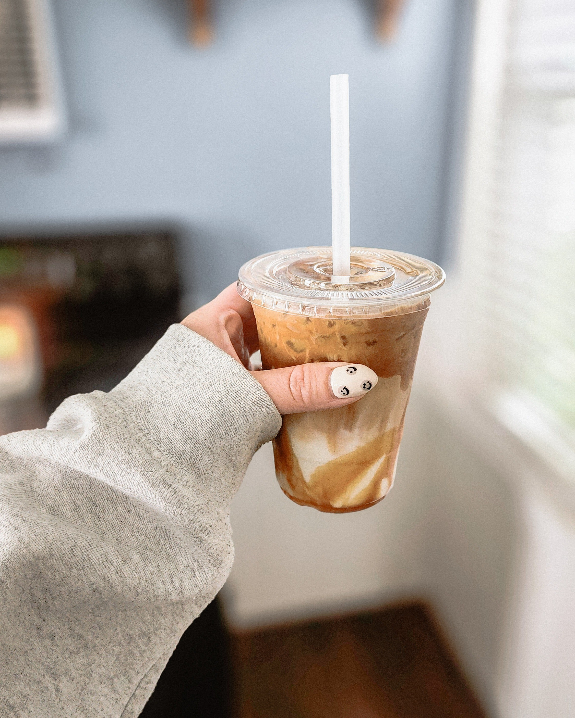 On-the-go essential ☕️✨ These disposable coffee cups with lids + straws make life so much easier—perfect for busy mornings or travel days!

#LTKTravel #LTKFindsUnder50 #LTKHome