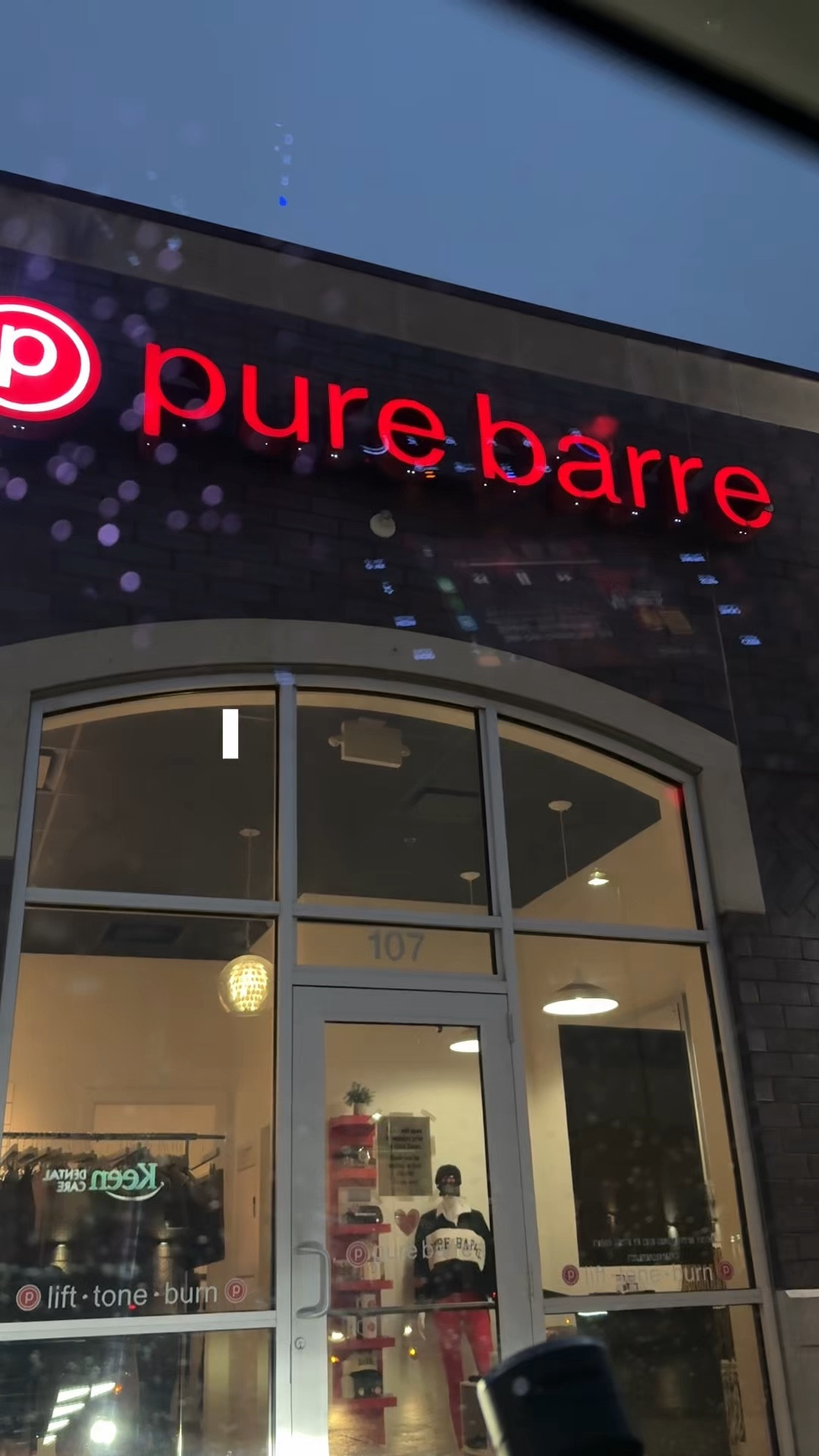 Friday morning vlog! 

#5amworkout #morningroutine

#LTKmorningroutine #LTKdayinmylife #LTKvlog