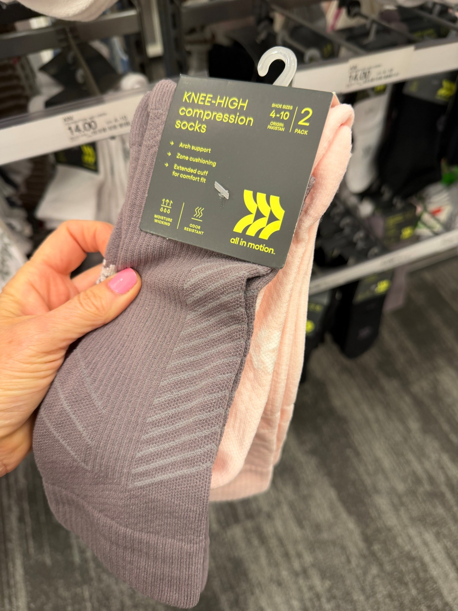 Women’s essential compression socks pink/gray

#LTKOver40