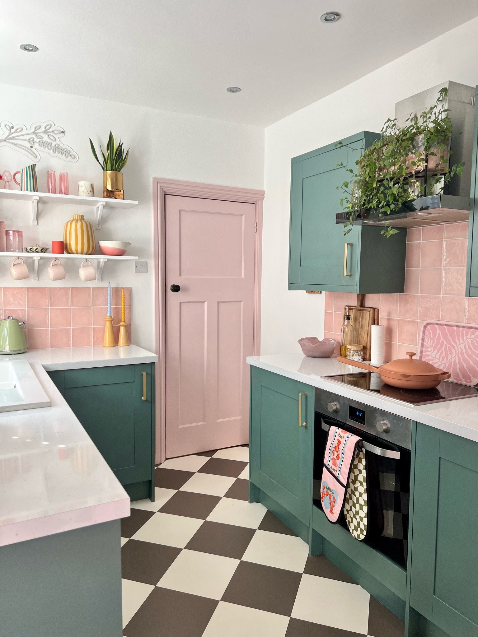 Pink and green kitchen, kitchen decor, shelf decor 

#LTKhome #LTKeurope