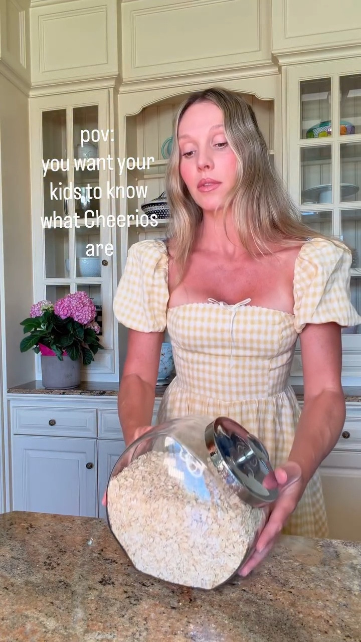 Making my kids Cheerios - this dress issold out, so linking similar attle rhat i also wear all the time! I wear a size 6. Machine wash🥰


#LTKootd #LTKdayinmylife #LTKmomlife