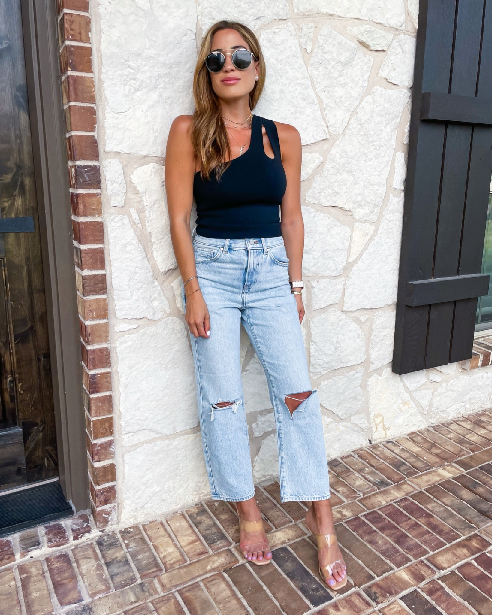 One shoulder black too size Xs light wash jeans 00s 

#LTKunder100 #LTKsalealert #LTKunder50