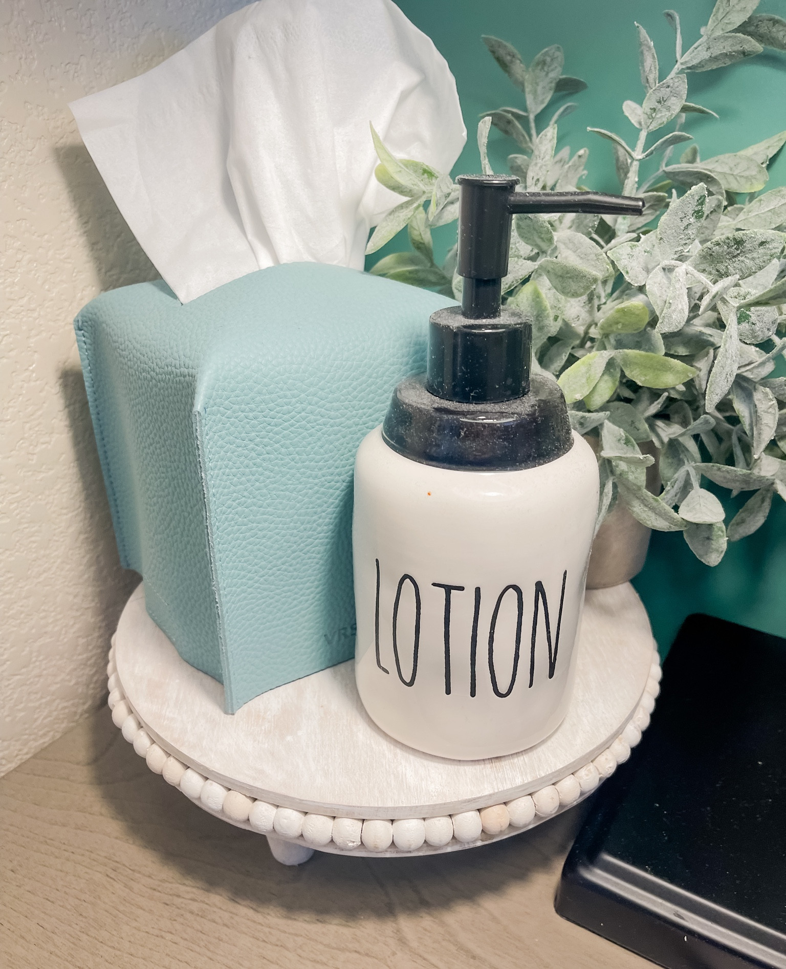 ** Don’t forget to ❤️ any items you like so you get notified when there’s a price drop! 

📱➡️ simplylauradee.com

home decor | affordable home decor | cozy throw blanket | home finds | cozy home | welcome | home gadgets | front porch| kitchen finds | kitchen gadgets | kitchen must haves | organization | kitchen organization | kitchen utensils | kitchen essentials | baking must haves | home office | work from home | family friendly | rae dunn | target | target finds | walmart | walmart finds | amazon | found it on amazon | amazon finds

#LTKFind #LTKhome #LTKunder50