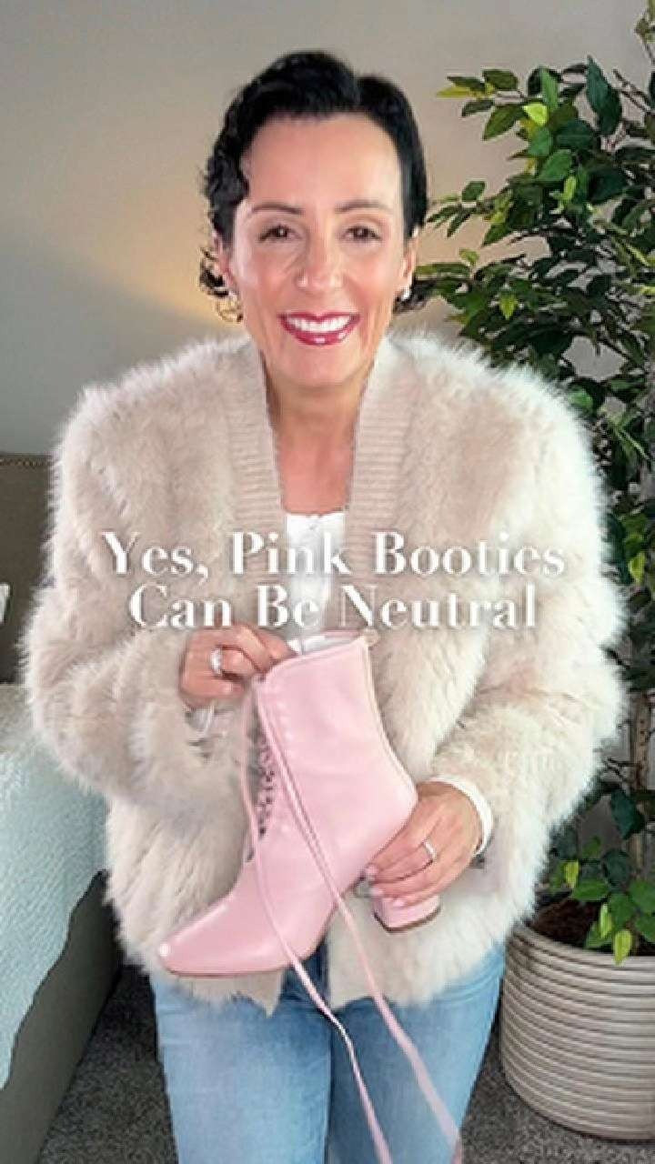 This outfit was built around the shoes — and I have zero regrets. These pink booties are buttery soft, insanely comfortable, and just make the whole look feel special. Sometimes you let the shoes lead.
 

 #LTKHoliday #LTKgrwm #LTKootd