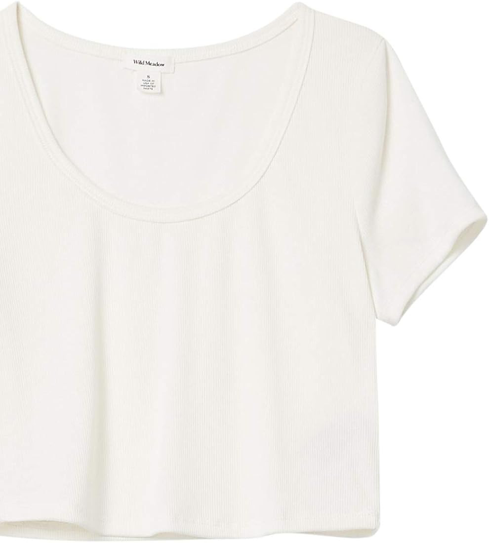 Amazon Brand - Wild Meadow Women's Short Sleeve Scoop Neck Rib Knit Crop Top | Amazon (US)