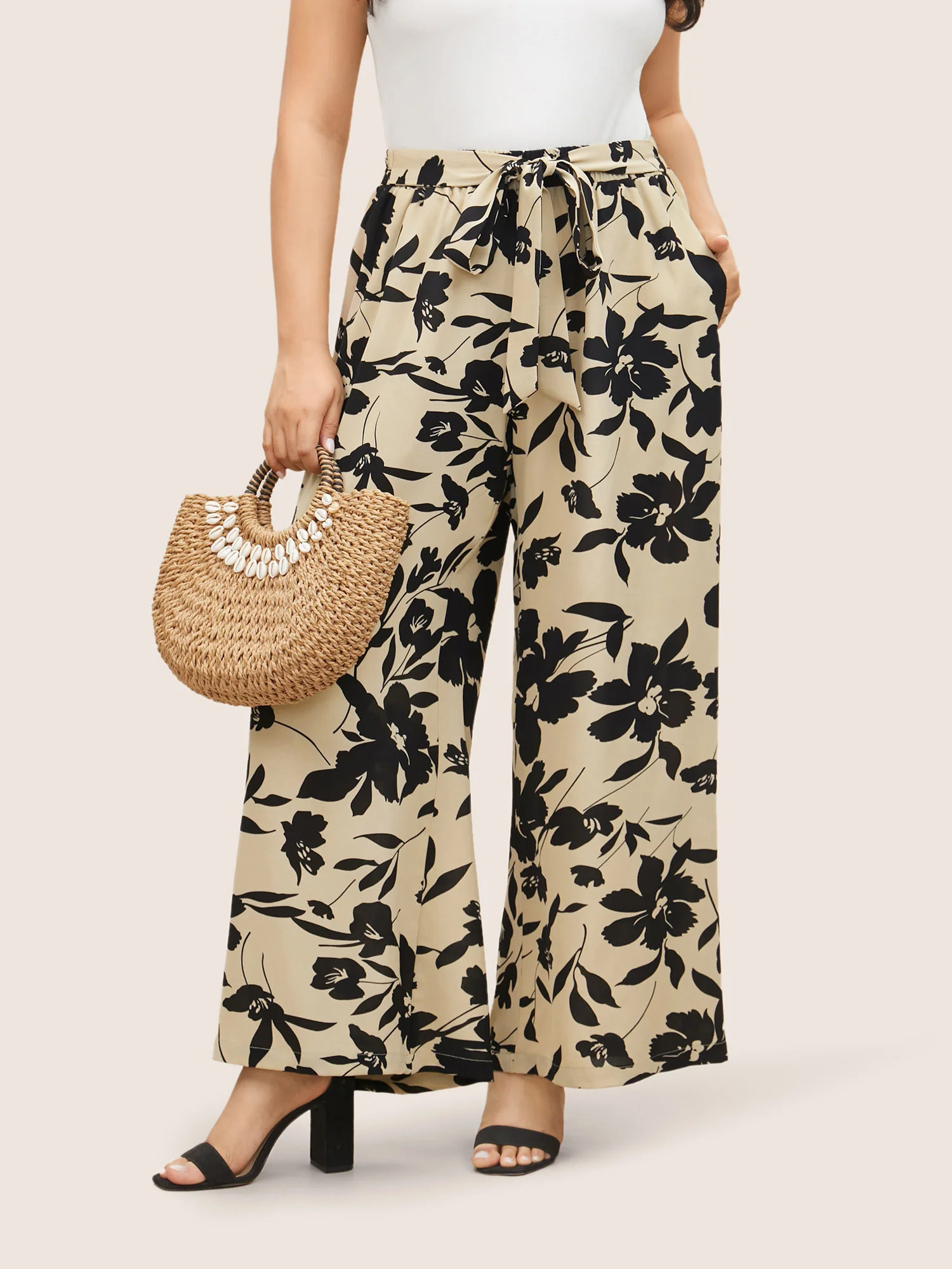 Silhouette Floral Print Ties Side Seam Pocket Pants | Bloomchic