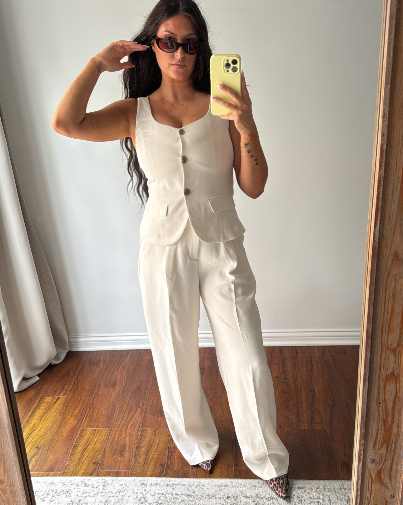 Vest is double lined so it’s very thick and NOT see through 🙌🏼 comes in two additional colors! 

TOP - Small
BOTTOMS - Size 6
SHOES TTS - Size 6

#LTKWorkwear #LTKStyleTip #LTKFindsUnder50