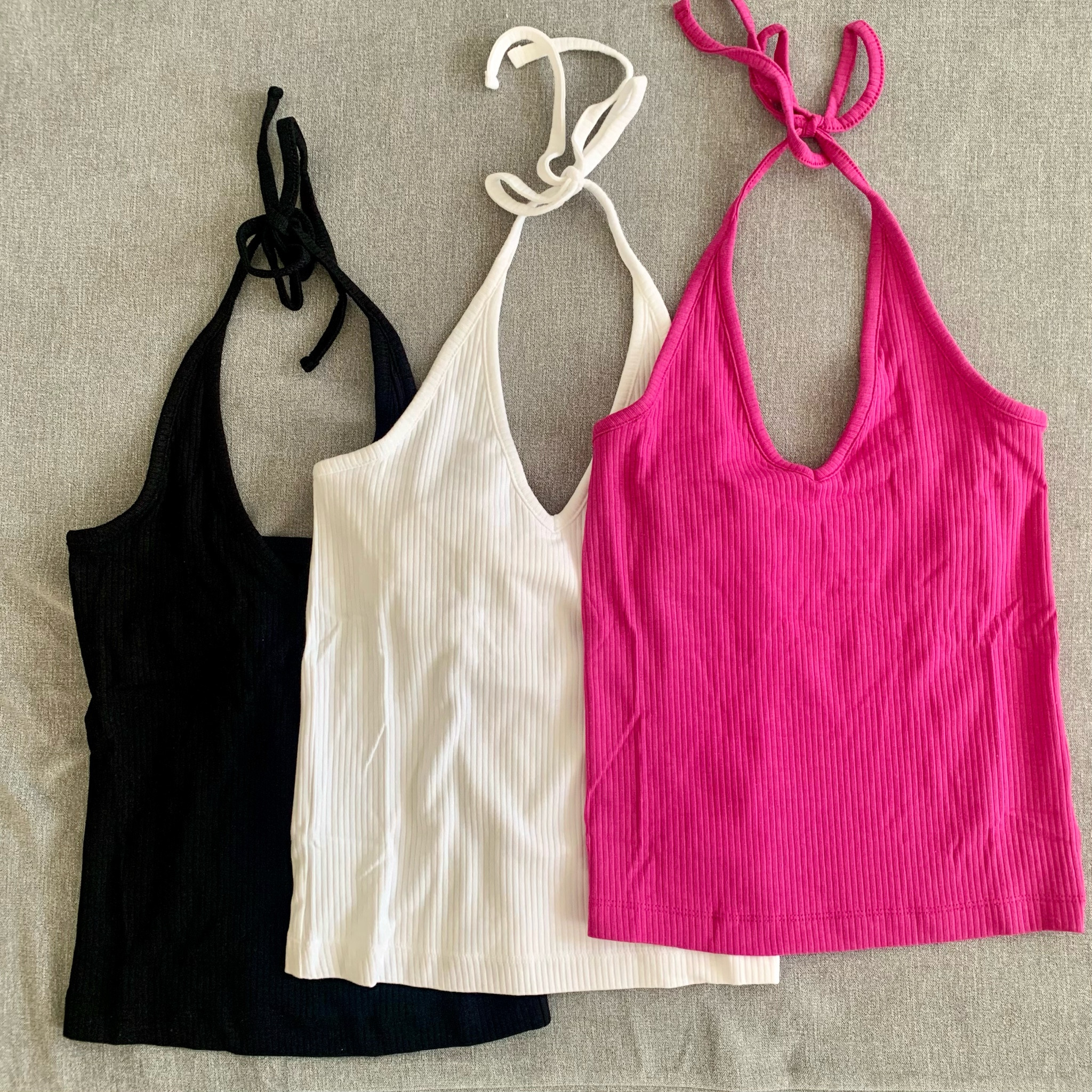 These ribbed halters are 40% off until today! Great basic for spring and summer 


Festival outfit, concert outfit, ootd, outfit of the day, white ribbed halter top, summer fashion, spring style, affordable fashion, casual tops, casual wear, spring break outfit, beach outfit, denim shorts, high waist denim shorts, y2k vibes , white halter top, black halter top, pink halter top 

#LTKunder50 #LTKFestival #LTKsalealert