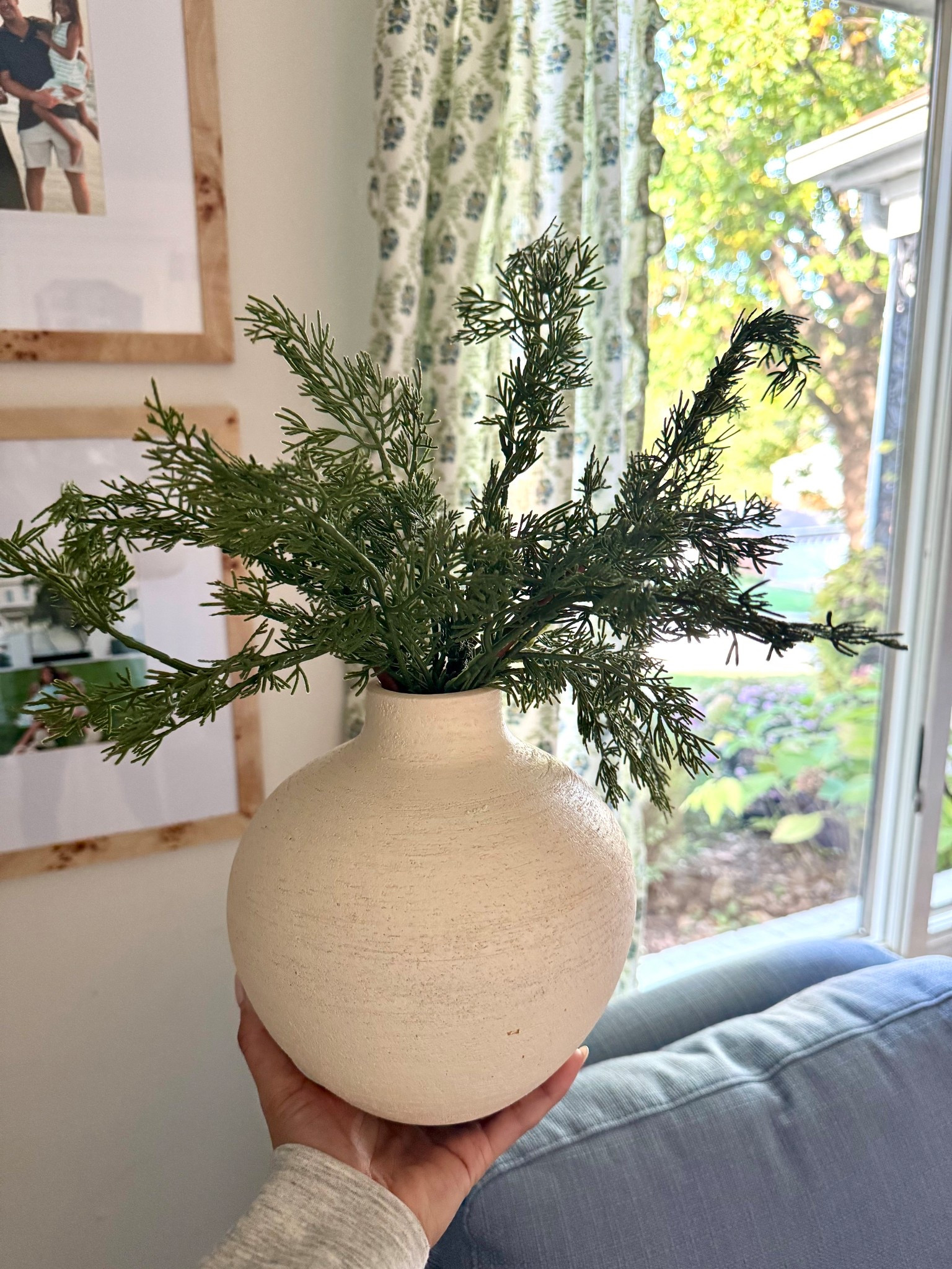 Amazon Christmas stems
Real touch Amazon stems
These stems are short and come with lots of stems to mix and Marc with other faux stems or bunch together in one vase 

#LTKSeasonal #LTKGiftGuide #LTKHoliday