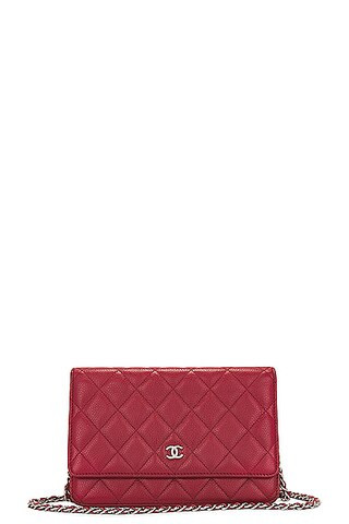 Chanel Caviar Wallet On Chain in Red | FWRD 