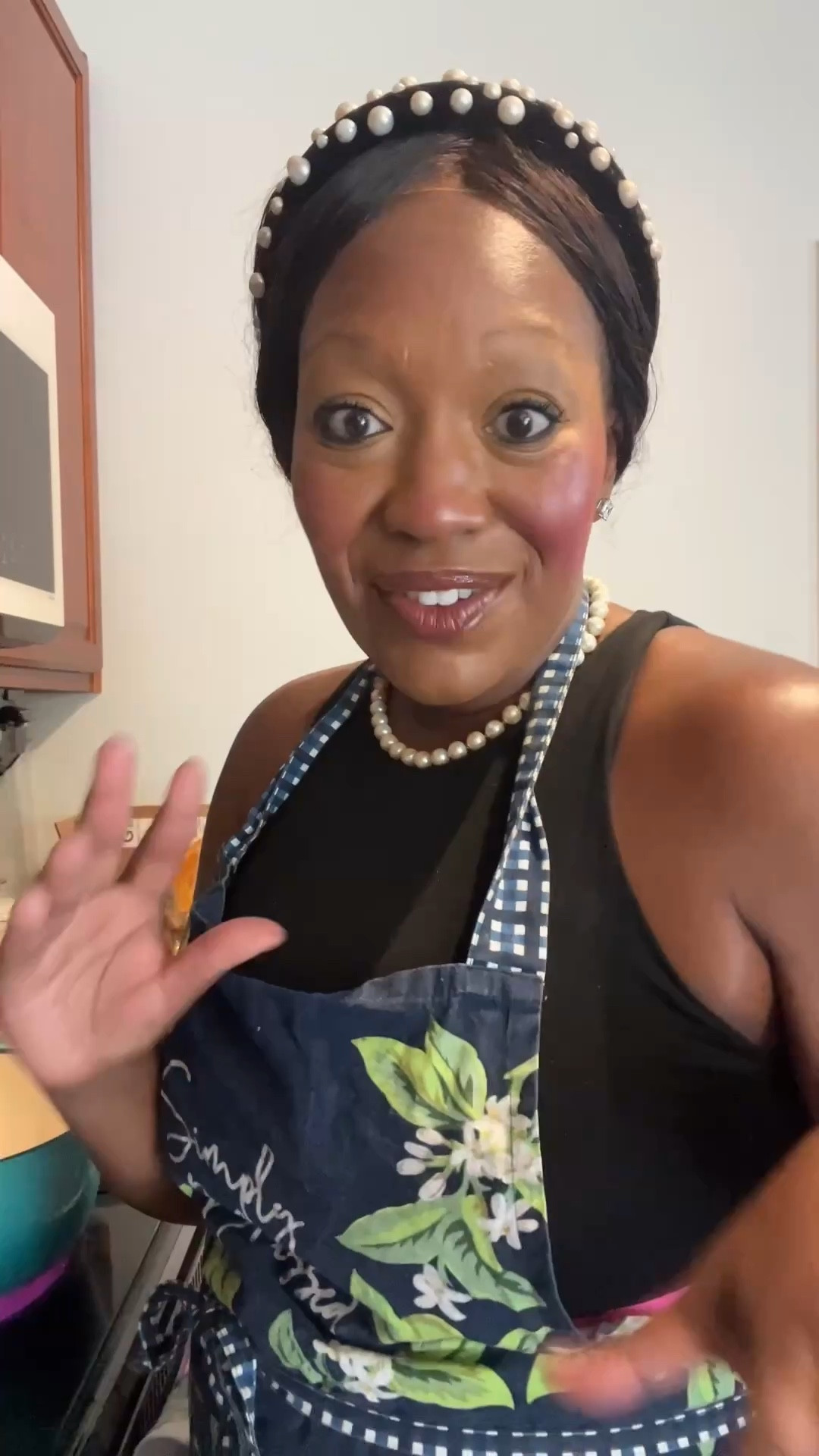 From kitchen to table… a Passover day in my life ❤️ From getting dressed to setting the table and cooking all day—
this is what Passover looked like in our home this year ❤️
simple, meaningful, and full of love. #passover #passover2026 #sedernight #faithfilledhome #christianmom


#LTKHome #LTKvlog #LTKmomlife