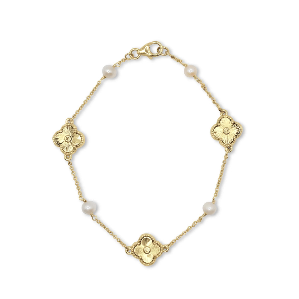 Arden & Lo - Clover & Freshwater Pearl Chain Bracelet | Bowood Lane