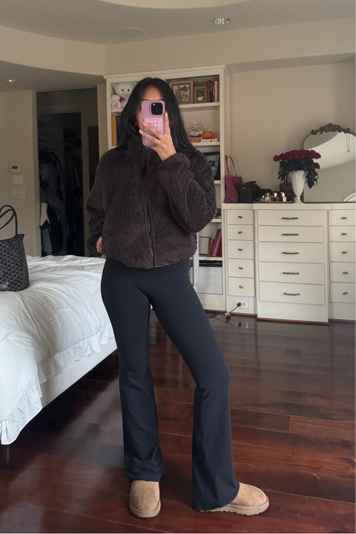 Comfy outfit idea. Aritzia Sunday Best Creme Jacket Teddy fleece bomber jacket on sale. Artizia butter new cheeky flare hi-rise legging. #outfit #fit
#OOTD #comfyoutfits #outfitinspo #outfitideas #outfitinspiration 

#LTKSaleAlert #LTKActive #LTKPetite