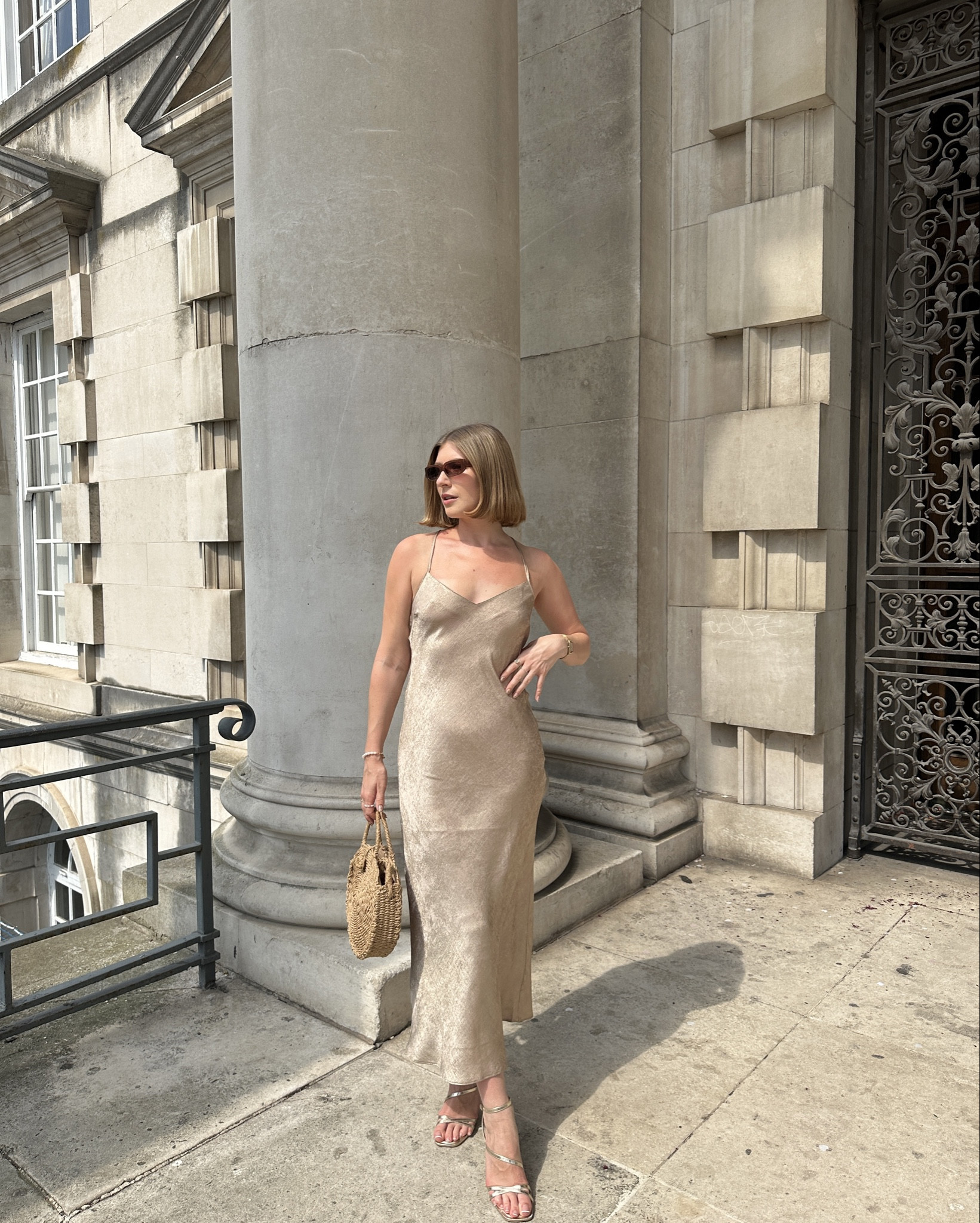 Golden hour; golden everything 🌞✨ #newlook #minimaliststyle #springfashion