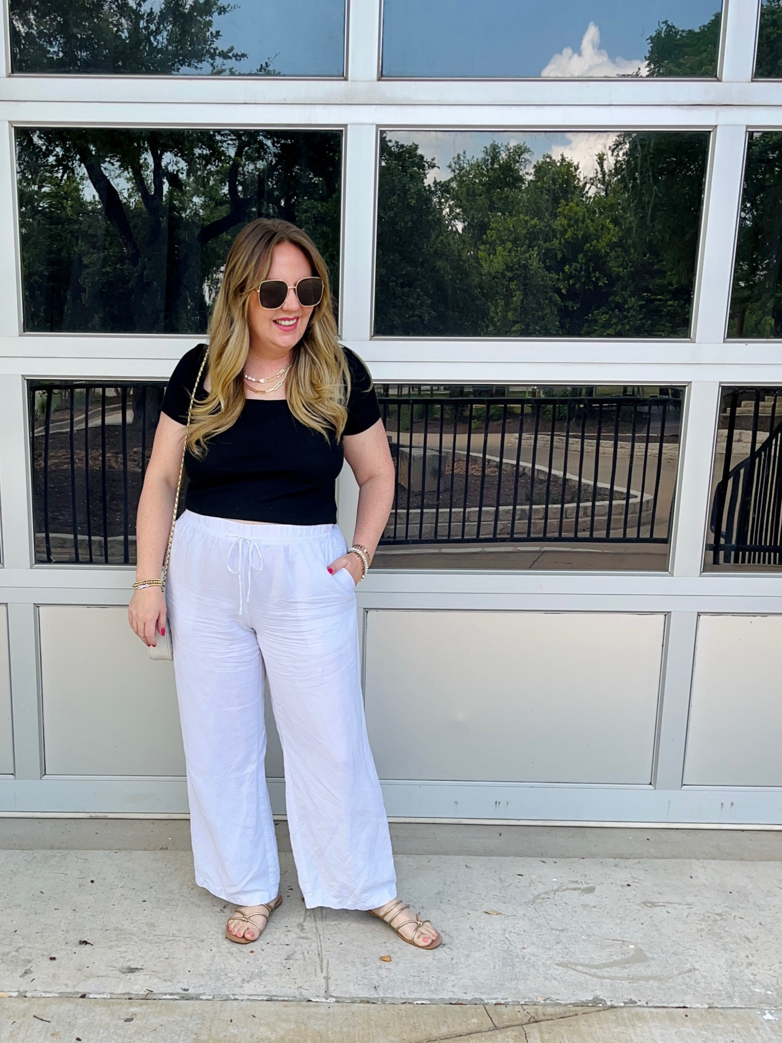 Large top & bottom

#LTKunder50 #LTKSeasonal #LTKstyletip