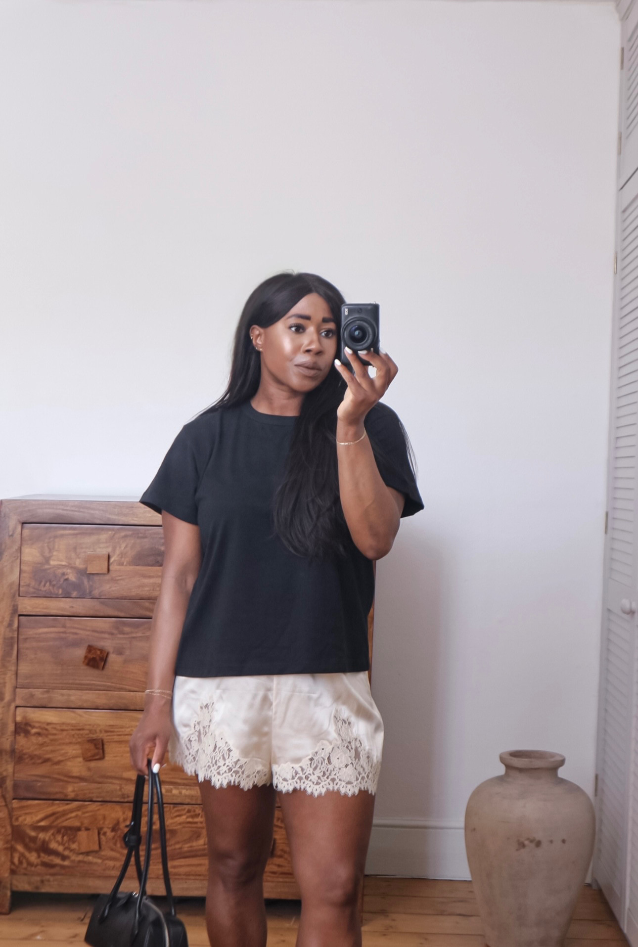 The perfect T-shirts. Tried & tested. 
I have wanted to try this brand for a while & I can say that they do not disappoint. 

I am wearing one size up for a looser fit. 

 