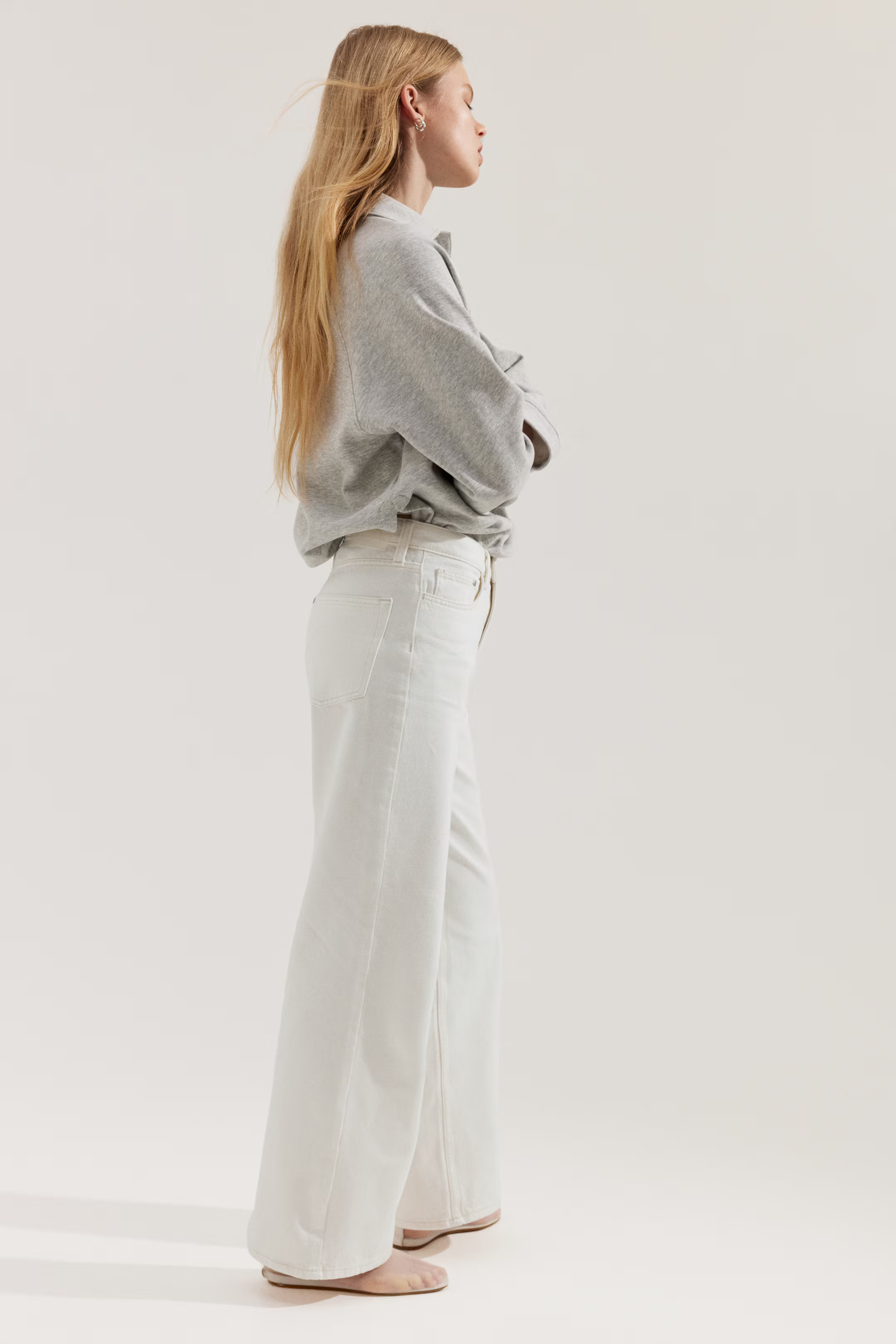 Ava Ultra High Rise Wide Leg Jeans | H&M (US + CA)