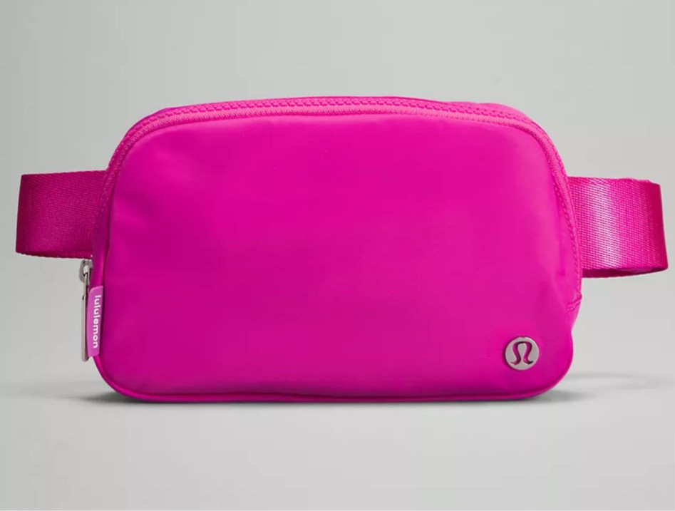 Lululemon Sonic pink belt bag

#LTKFind #LTKitbag #LTKFitness